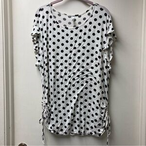 5/$15 Acting Pro White & Black Polka Dot SS Top 2X